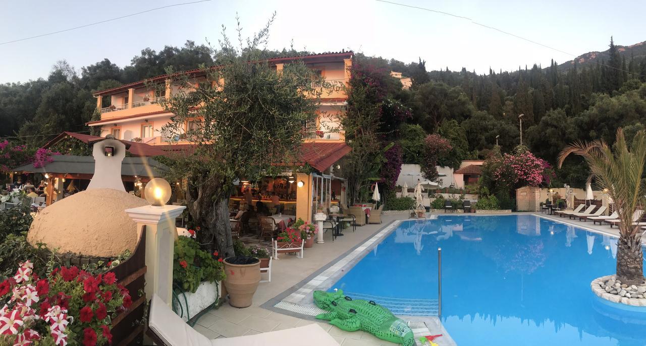 Agios Gordios Stevens On The Hill Apartment *