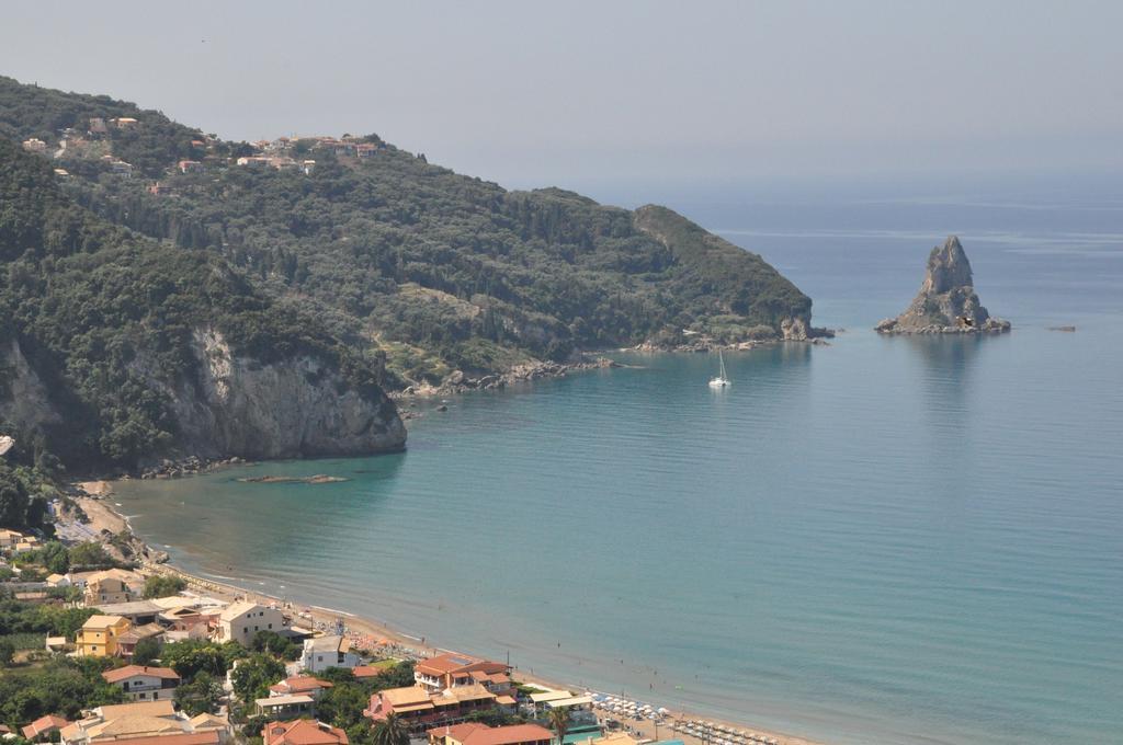 Agios Gordios Stevens On The Hill Apartament
