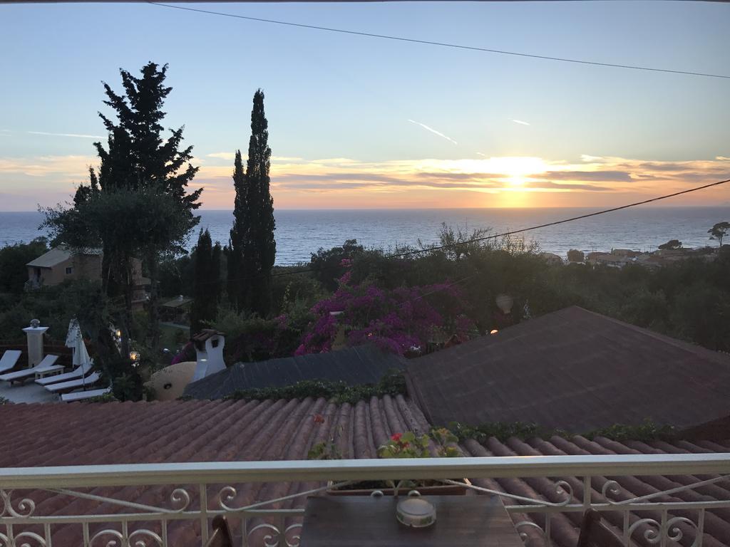 Agios Gordios Stevens On The Hill Apartament *